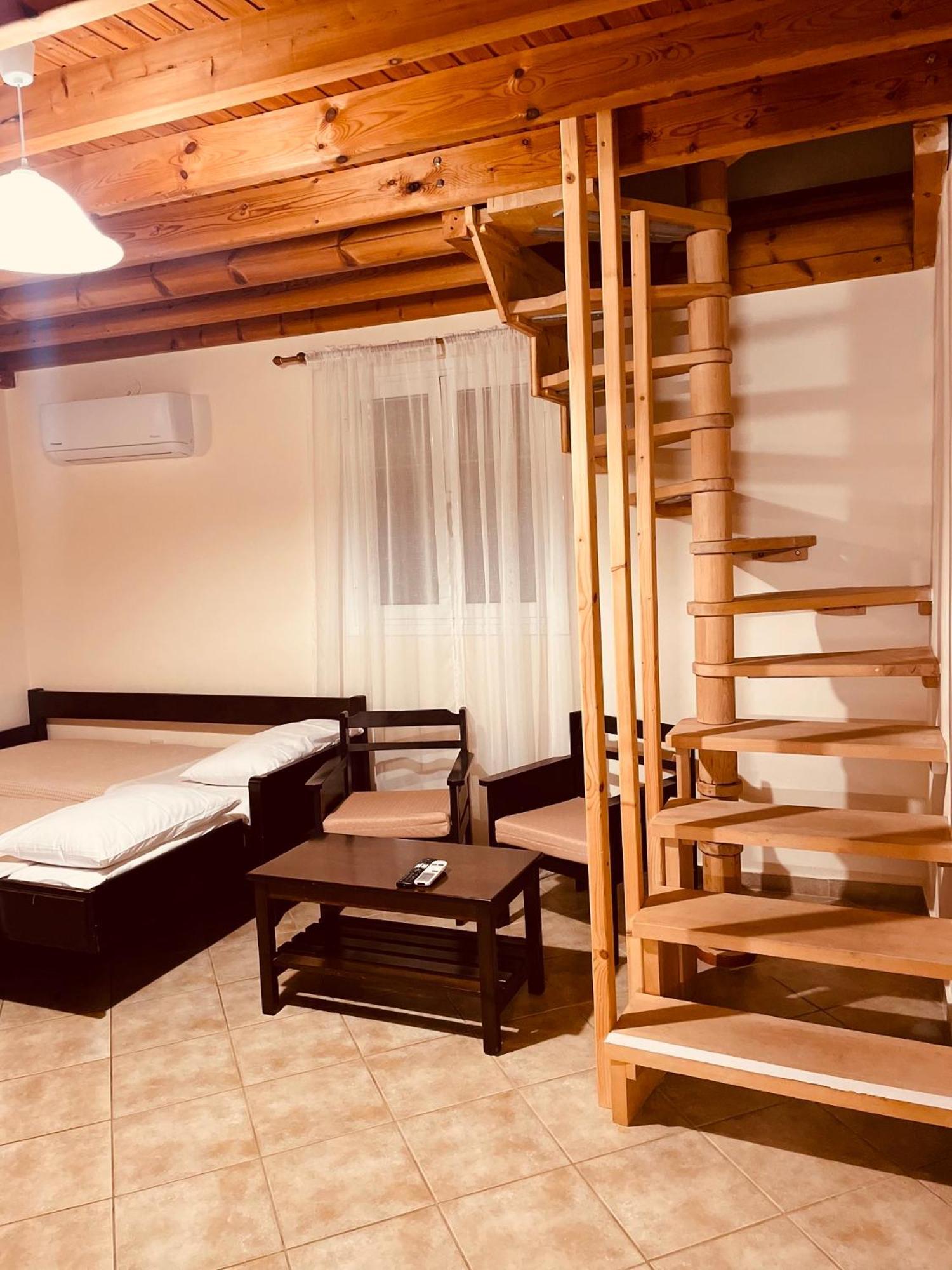 Theros Retreat 斯巴达 外观 照片